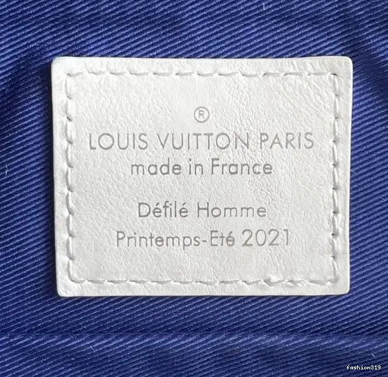 CITY LOUIS VUITTON KEEPALL 0324